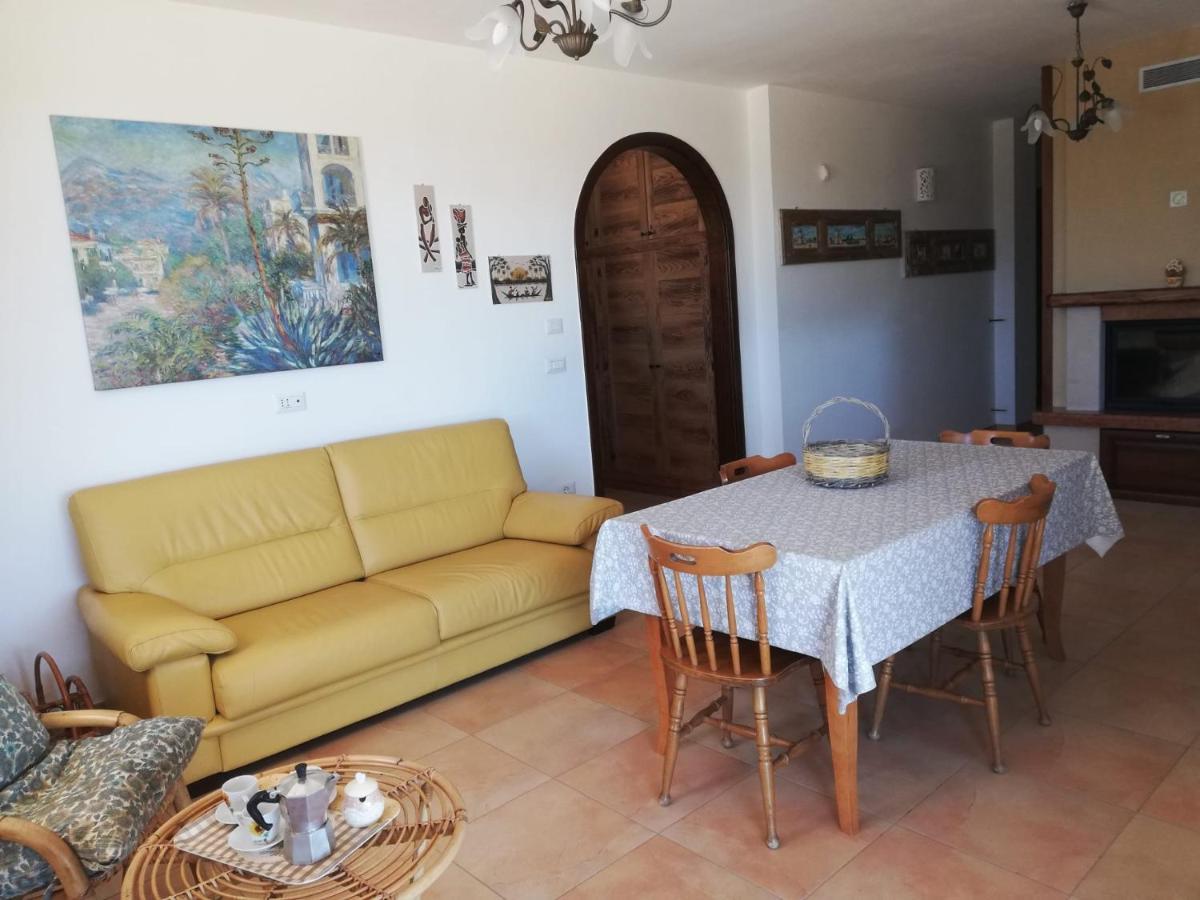 Villa Le Site Racale Esterno foto